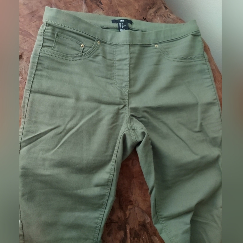 H&M Olive Green Skinny Pants